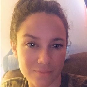 Meet your Posher, Candace